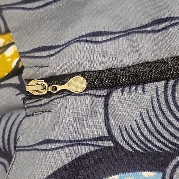 Custom-made Cold Shoulder Rhinestone Decor Multi- Color Patterned Peplum Top - Picture 13 of 14